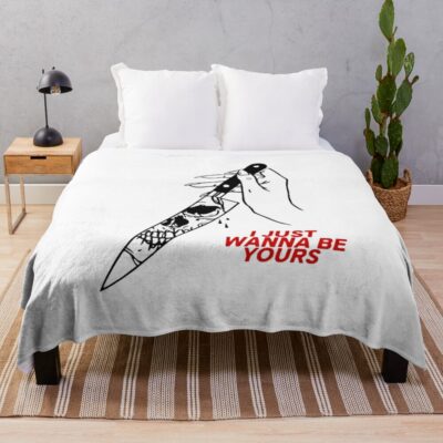 Artic Monkeys,Artic Monkey,Punk,Music,Britpop.Indie,Band,I Just Wanna Be Yours Throw Blanket Official Arctic Monkeys Merch